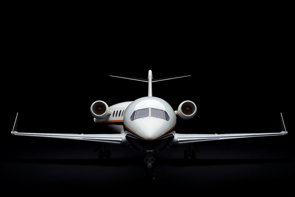 Heavy Jet exterior view 3 of 6
